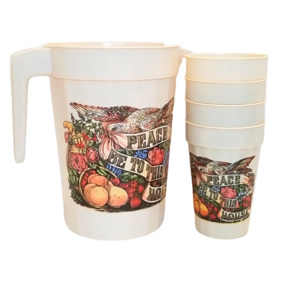 Vintage Packerware Pitcher with 4 Cups *Peace Be To This House*